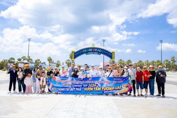 HƠN 500 THÀNH VIÊN HỆ THỐNG DŨNG PHONG - TÂM PHONG BÙNG NỔ NĂNG LƯỢNG CÙNG TROPICAL TRIP TRONG HÀNH TRÌNH MŨI NÉ 2N1Đ 4 TAM 3819