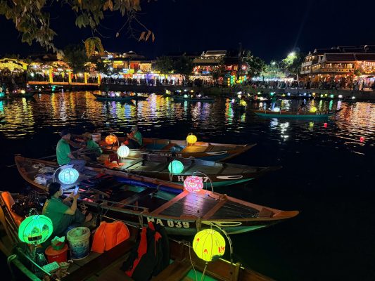 Phố cổ Hội An - Đà Nẵng: Lịch trình chi tiết tất tần tật dành cho du khách 22 1790306604072 2066713603779875387 2102604069277749432 76c294f51e9304fa87810bc4fba612ea