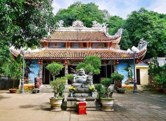 Tổng quan về danh thắng Ngũ Hành Sơn - Đà Nẵng 14 3. Tuong phat Di Lac nguon google 1 1
