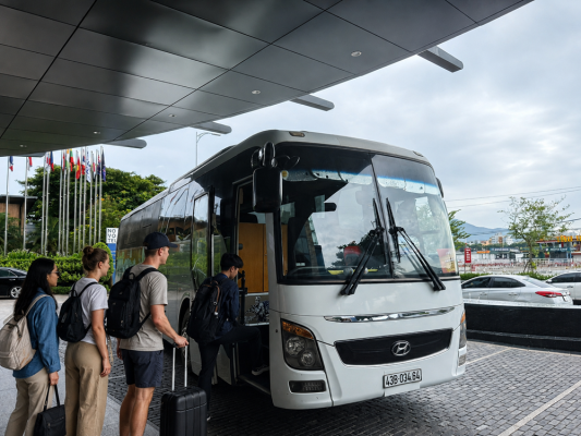 Bà Nà Hills Đà Nẵng có gì chơi? Kinh nghiệm đi tự túc từ A-Z 6 anh bus ba na 1 dxgw